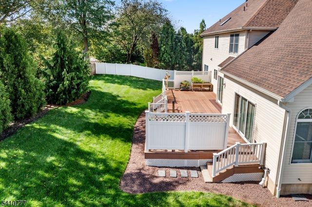 36 Matrick Ct, Hillsborough Twp., NJ 08844