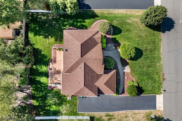 36 Matrick Ct, Hillsborough Twp., NJ 08844