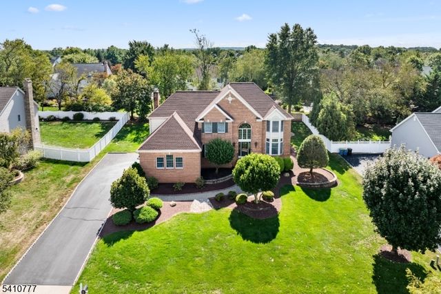 36 Matrick Ct, Hillsborough Twp., NJ 08844