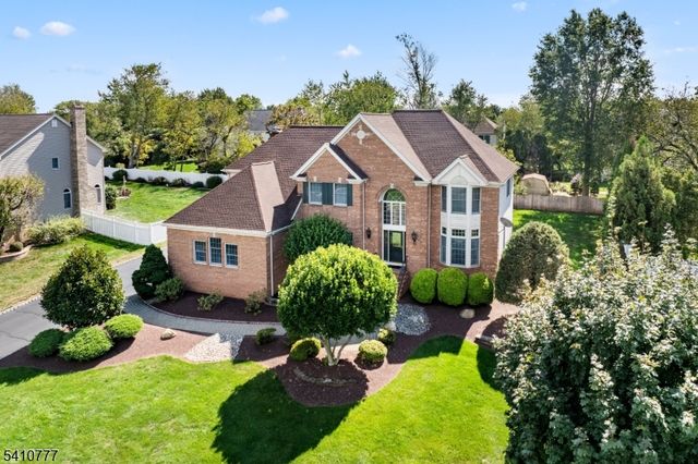 36 Matrick Ct, Hillsborough Twp., NJ 08844