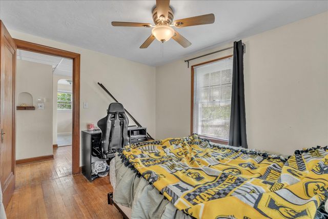 408 32nd Avenue, Moline, IL 61265