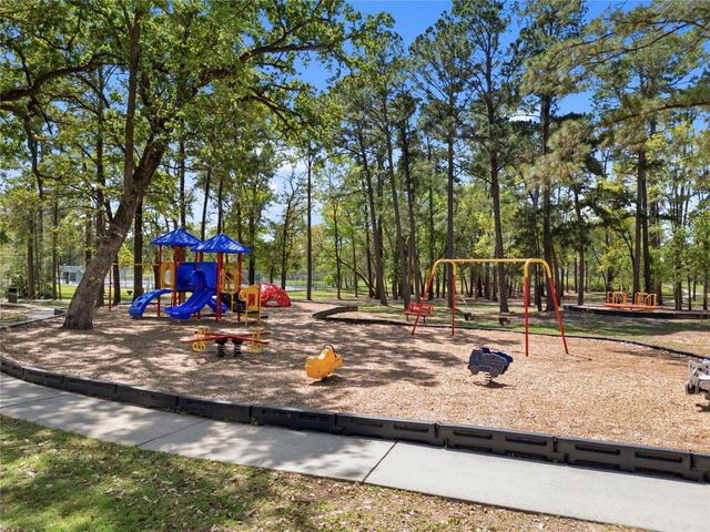 102 Enchanted Oaks Court, Spring, TX 77388