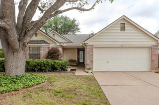 911 Deer Grove DR, Cedar Park, TX 78613