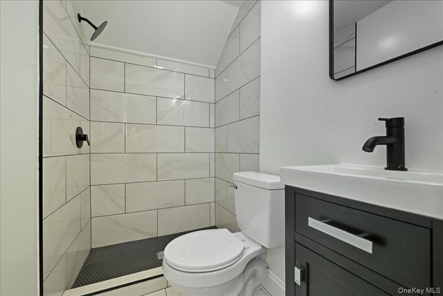 160 Argyle Avenue, Uniondale, NY 11553