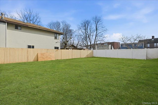 160 Argyle Avenue, Uniondale, NY 11553