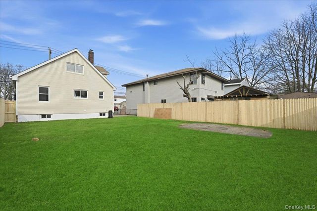 160 Argyle Avenue, Uniondale, NY 11553