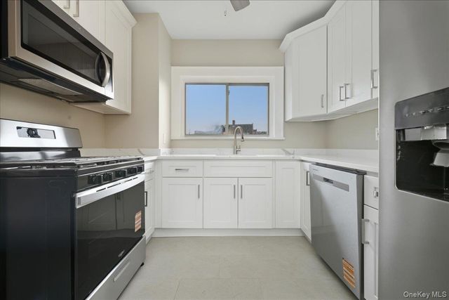 160 Argyle Avenue, Uniondale, NY 11553