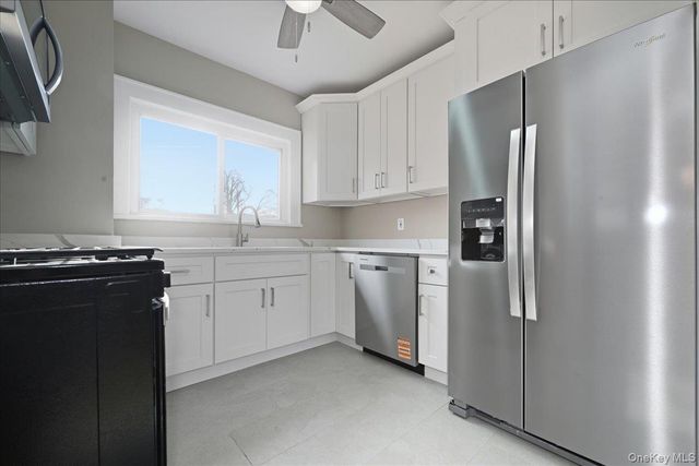 160 Argyle Avenue, Uniondale, NY 11553