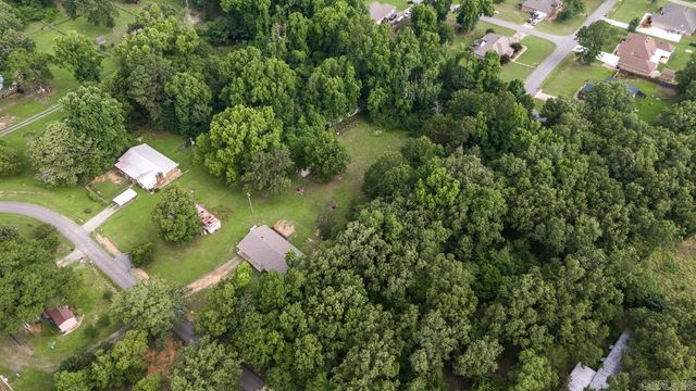 4 Simmons Lane, Conway, AR 72032