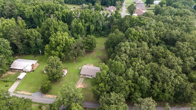 4 Simmons Lane, Conway, AR 72032