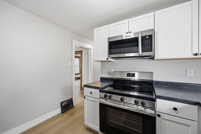 513 16th ST SE, Cedar Rapids, IA 52403