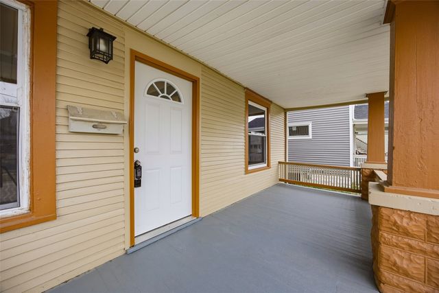 513 16th ST SE, Cedar Rapids, IA 52403