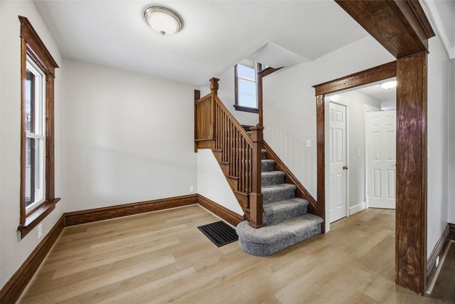 513 16th ST SE, Cedar Rapids, IA 52403