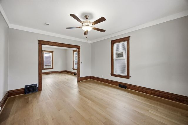 513 16th ST SE, Cedar Rapids, IA 52403