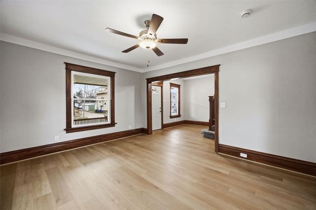 513 16th ST SE, Cedar Rapids, IA 52403