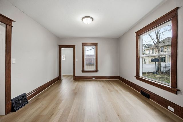 513 16th ST SE, Cedar Rapids, IA 52403