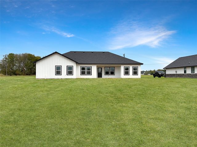 6472 Old Clarksville Road, Reno, TX 75462