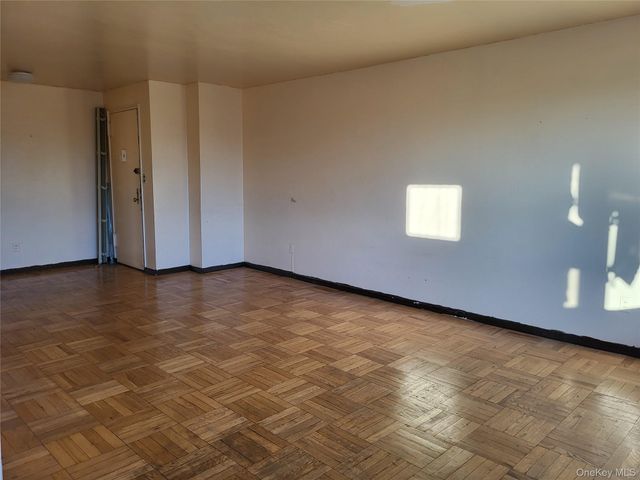 3131 Grand Concourse 8H, Bronx, NY 10468