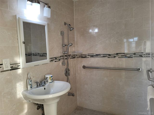3131 Grand Concourse 8H, Bronx, NY 10468