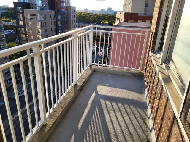 3131 Grand Concourse 8H, Bronx, NY 10468
