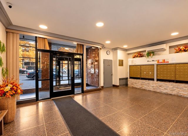 3131 Grand Concourse 8H, Bronx, NY 10468