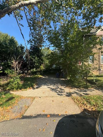 5924 Denison Avenue, Cleveland, OH 44102