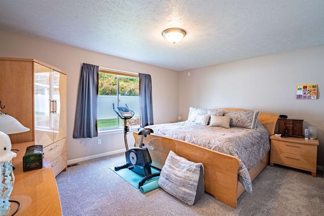 14319 E Cloverdale Ln, Spokane Valley, WA 99216