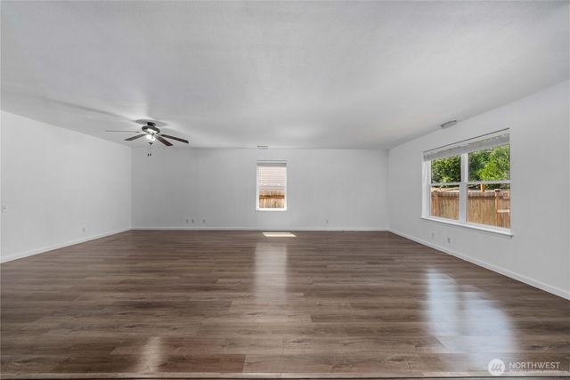 19514 104th Avenue E, Graham, WA 98338