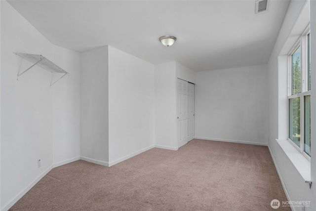 19514 104th Avenue E, Graham, WA 98338