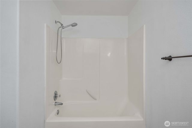 19514 104th Avenue E, Graham, WA 98338