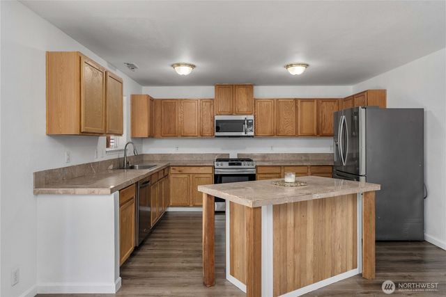 19514 104th Avenue E, Graham, WA 98338