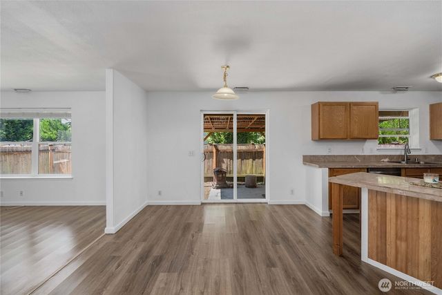 19514 104th Avenue E, Graham, WA 98338