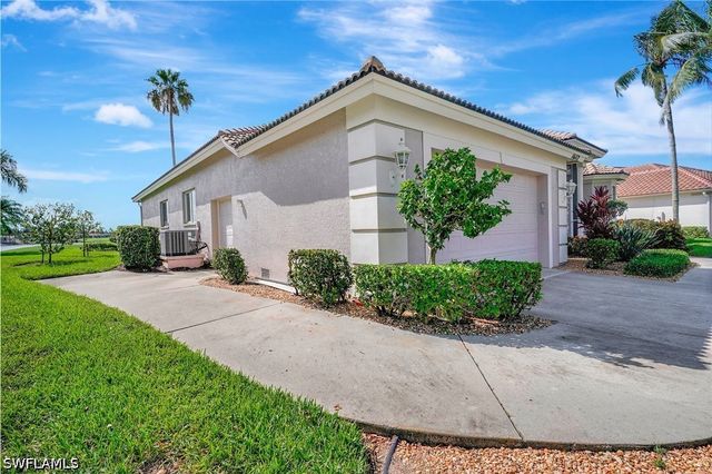 16112 Edgemont DR, Fort Myers, FL 33908