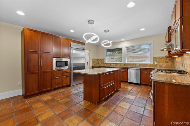608 S West Street, Royal Oak, MI 48067