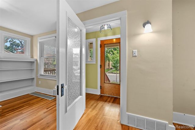 608 S West Street, Royal Oak, MI 48067