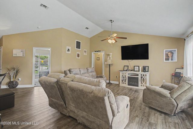 117 Brackish Place, Ocean Springs, MS 39564