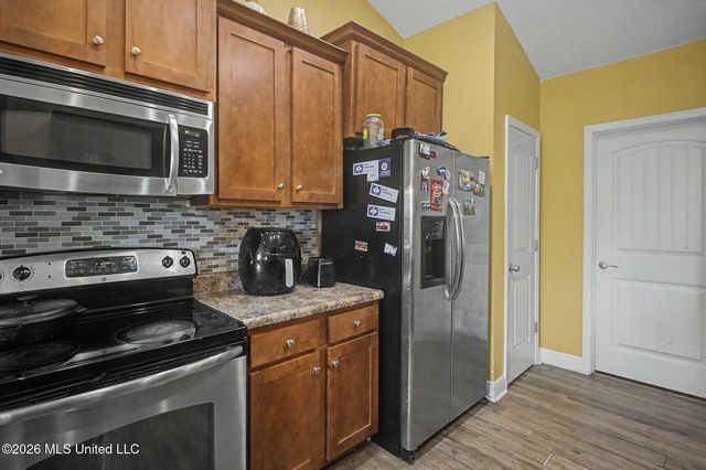 117 Brackish Place, Ocean Springs, MS 39564