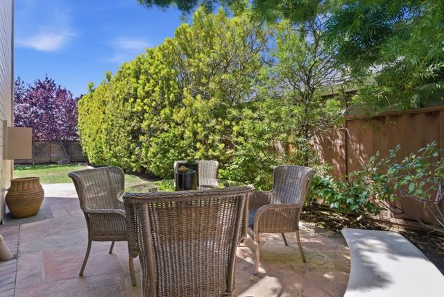 608 Anacapa Lane, Foster City, CA 94404