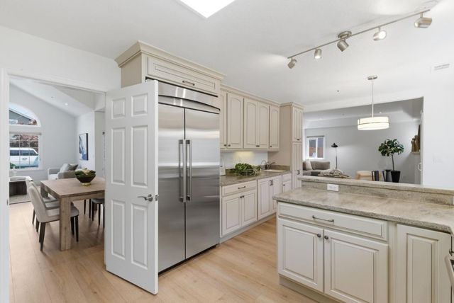 608 Anacapa Lane, Foster City, CA 94404