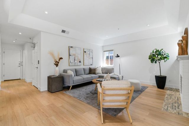 608 Anacapa Lane, Foster City, CA 94404
