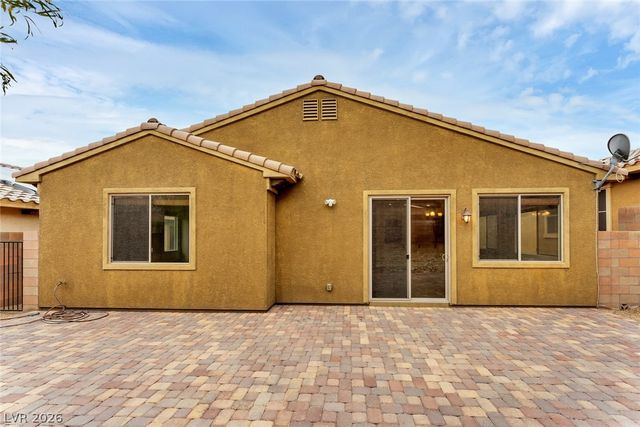 1011 VIA NANDINA Place, Las Vegas, NV 89015