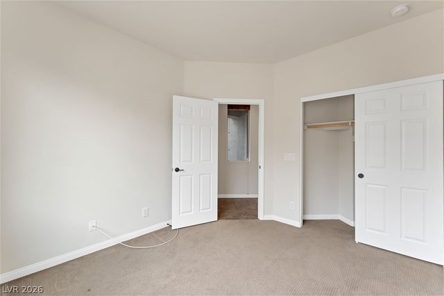 1011 VIA NANDINA Place, Las Vegas, NV 89015