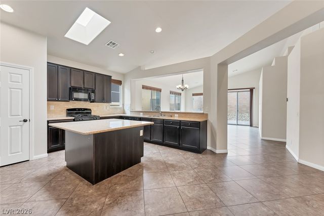 1011 VIA NANDINA Place, Las Vegas, NV 89015