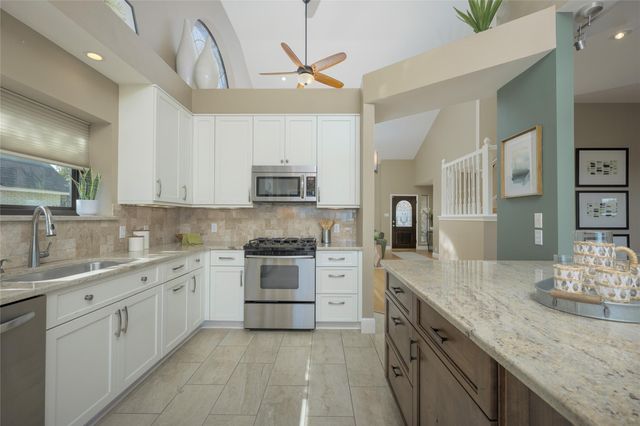 6703 Lakewood Point CV, Austin, TX 78750