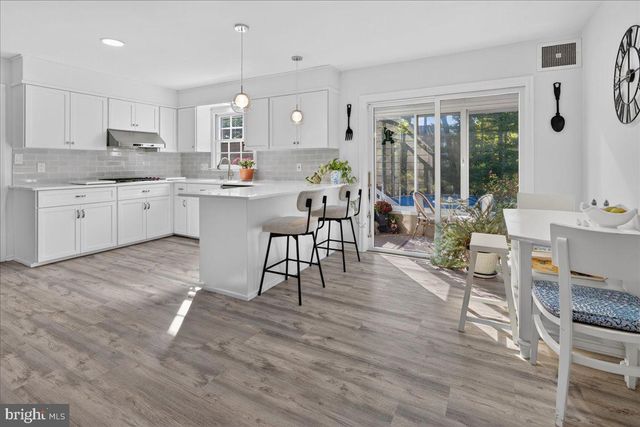 80 PRINCETON AVE, Rocky Hill, NJ 08553