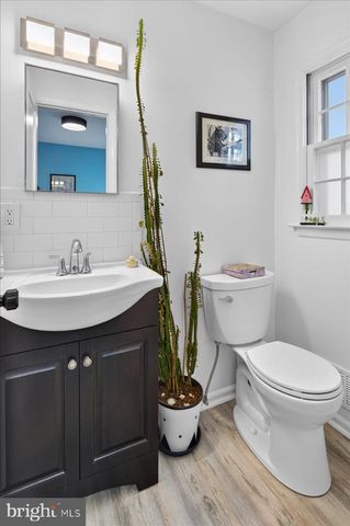 80 PRINCETON AVE, Rocky Hill, NJ 08553