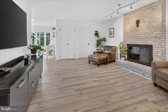 80 PRINCETON AVE, Rocky Hill, NJ 08553