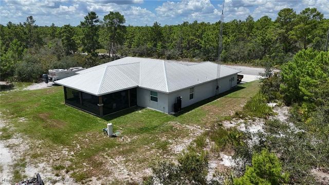 949 Laurelwood Street, Lake Placid, FL 33852