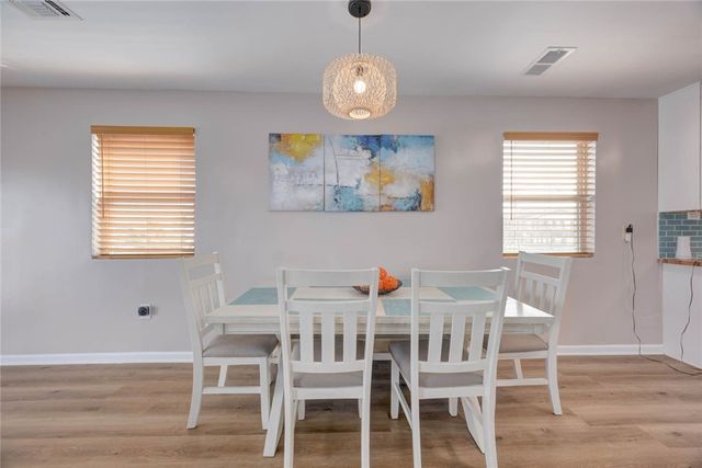 521 Woodhaven, Ingleside, TX 78362