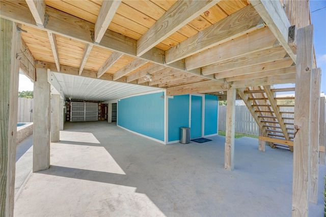 521 Woodhaven, Ingleside, TX 78362